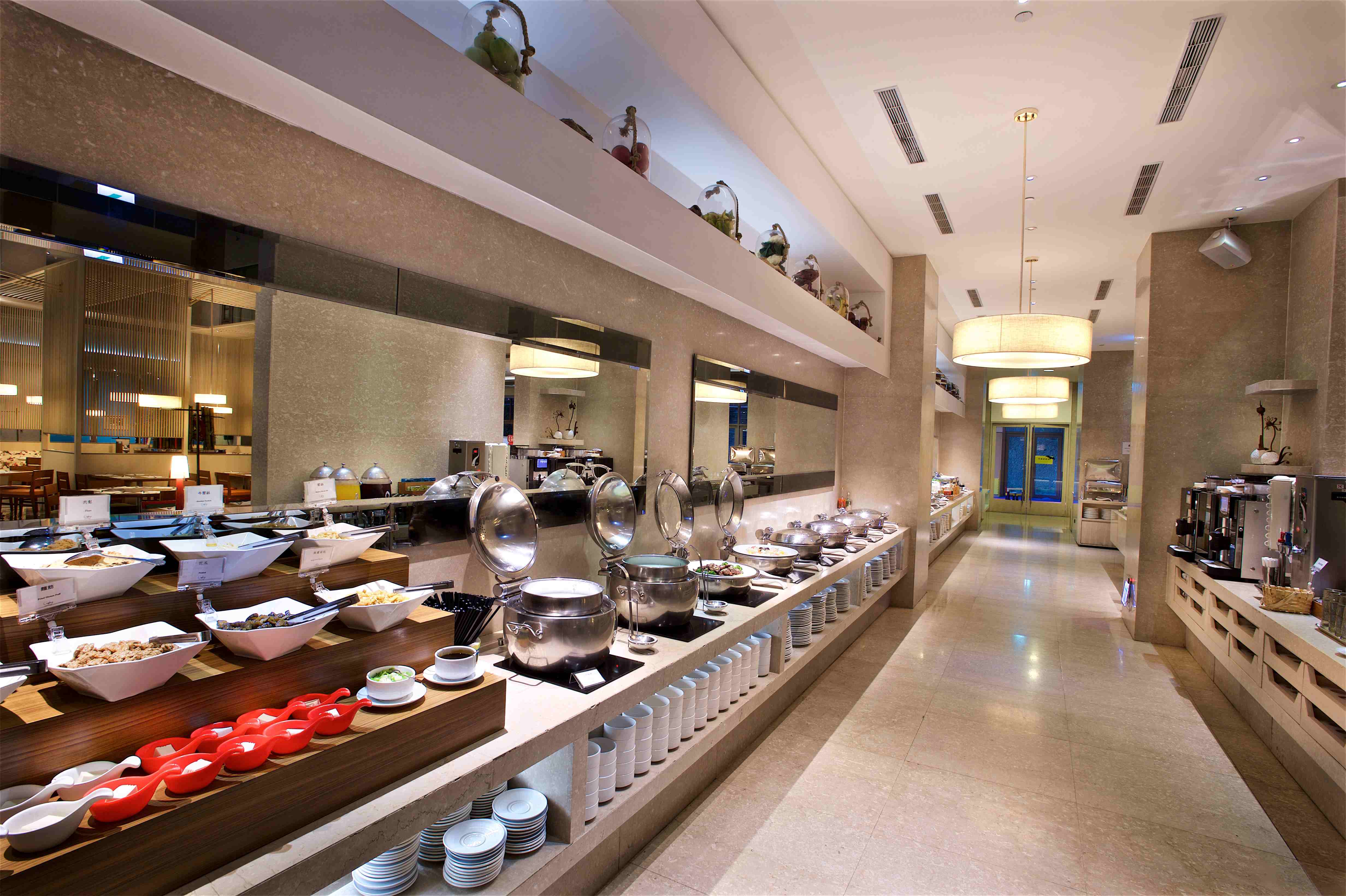 自助餐廳.jpg