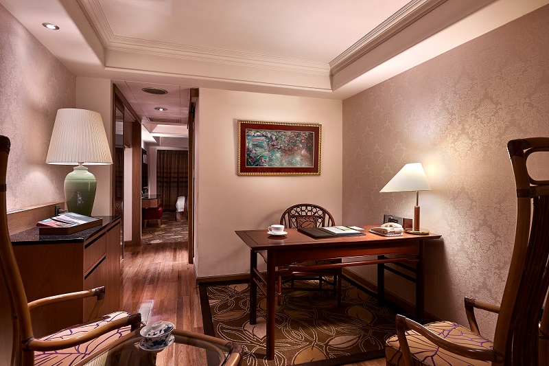 EXECUTIVE  DOUBLE-DEN 商務房-會客室 エグゼクティブダブルルーム.jpg