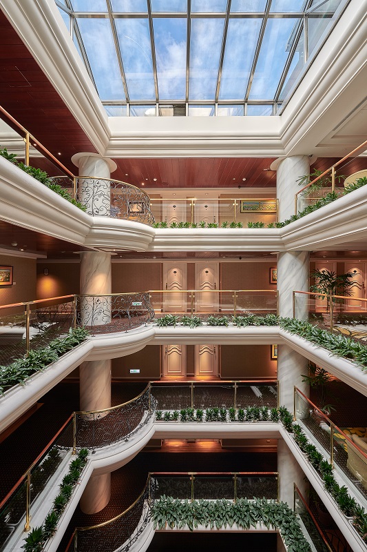 ATRIUM 中庭-吹き抜け-2-1 (1).jpg